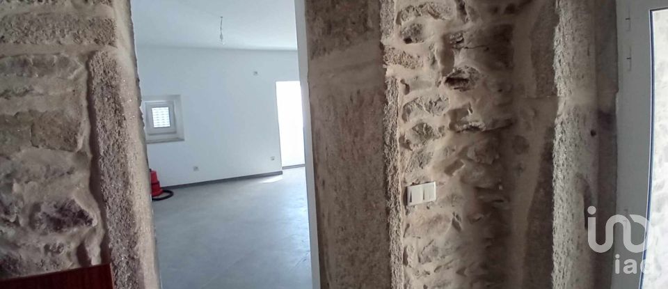 Moradia T2 em Penso de 396 m²