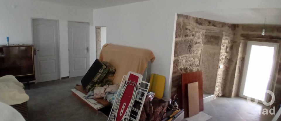 Moradia T2 em Penso de 396 m²