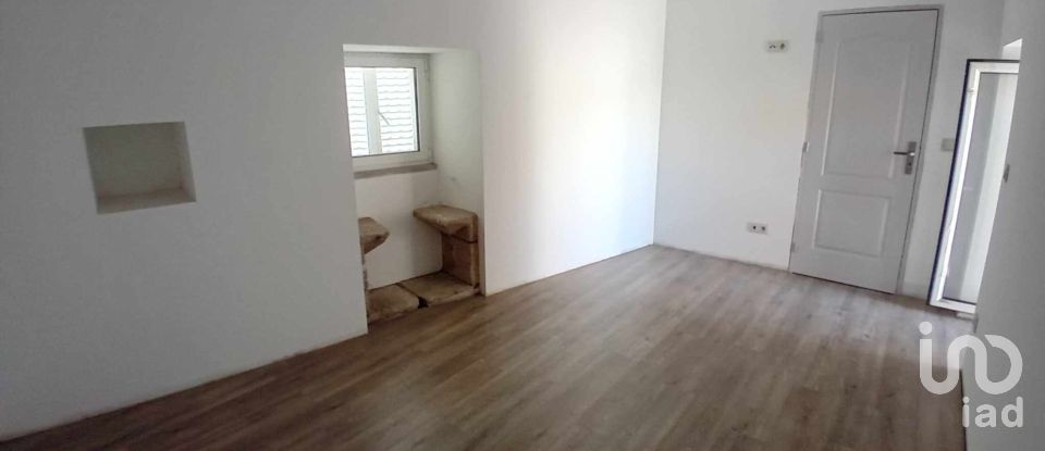 Moradia T2 em Penso de 396 m²