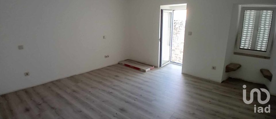 Moradia T2 em Penso de 396 m²
