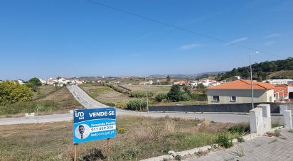 Terrain à Freiria de 359 m²