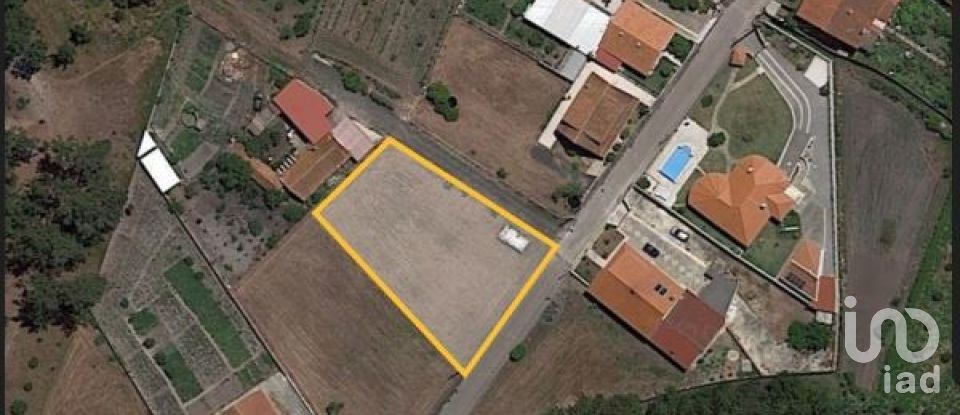 Building land in Marinha Grande of 1,205 m²