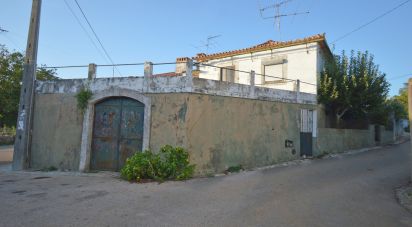 Maison de village T2 à Podentes de 235 m²