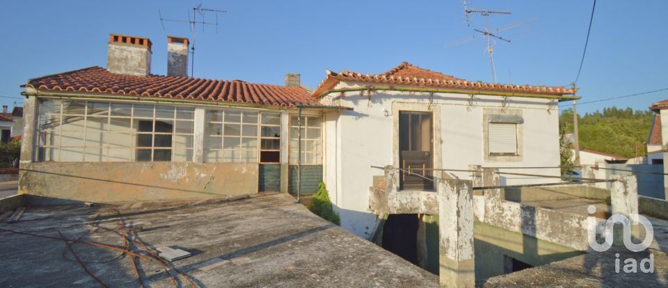 Casa de aldeia T2 em Podentes de 235 m²