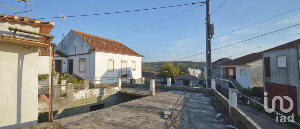 Casa de aldeia T2 em Podentes de 235 m²