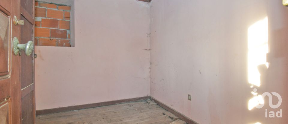 Casa de aldeia T2 em Podentes de 235 m²