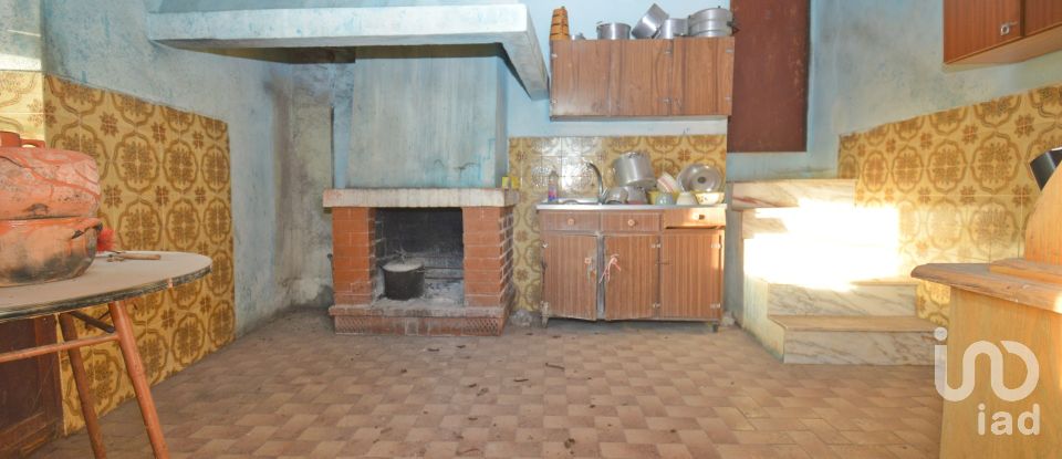 Casa de aldeia T2 em Podentes de 235 m²