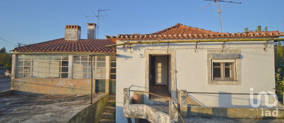 Casa de aldeia T2 em Podentes de 235 m²