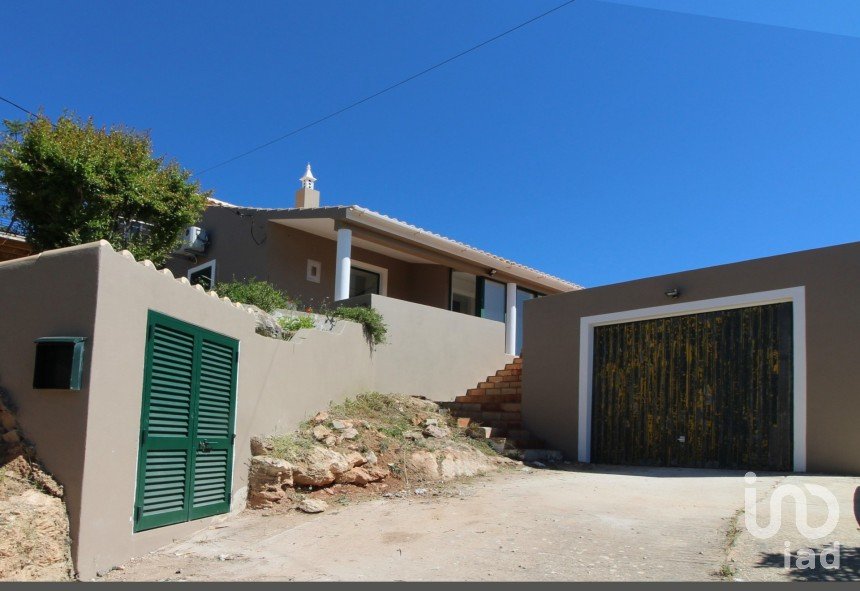 Moradia T3 em São Bartolomeu de Messines de 181 m²