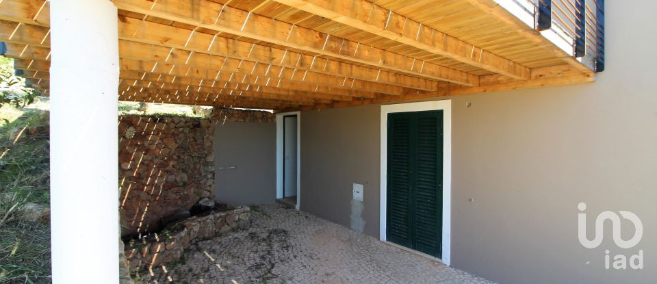 Moradia T3 em São Bartolomeu de Messines de 181 m²