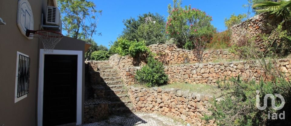 Moradia T3 em São Bartolomeu de Messines de 181 m²