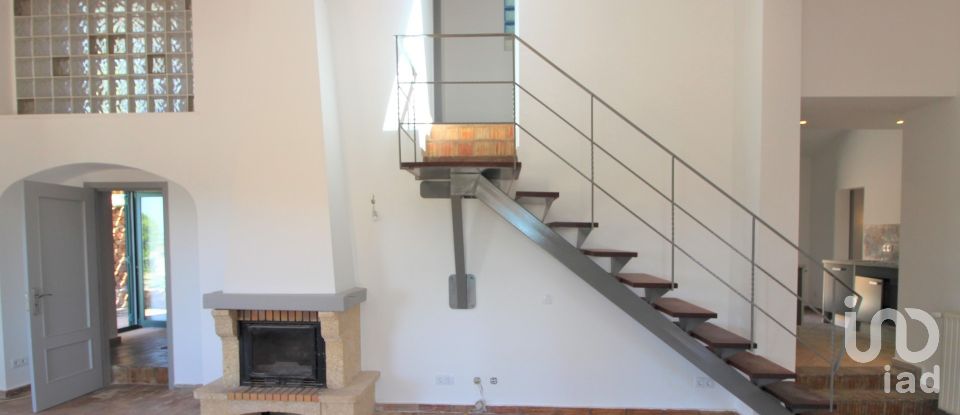 Moradia T3 em São Bartolomeu de Messines de 181 m²