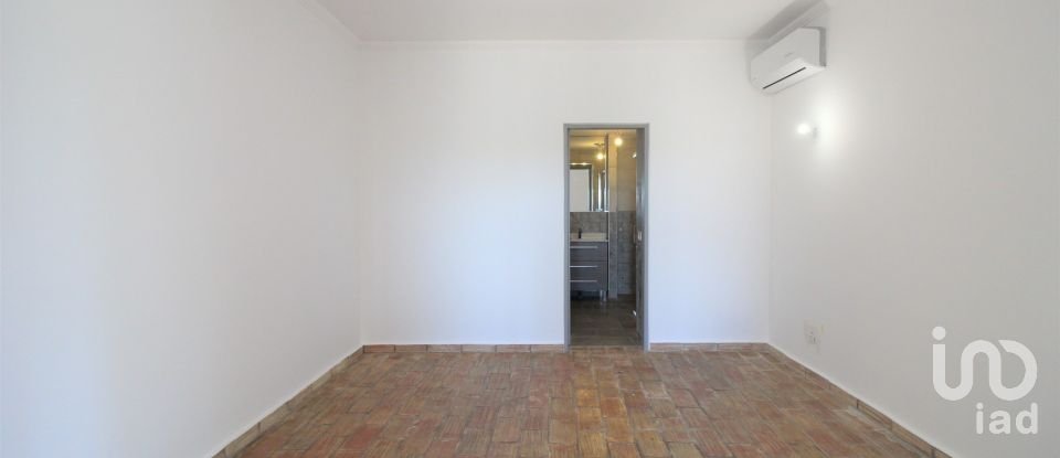 Moradia T3 em São Bartolomeu de Messines de 181 m²