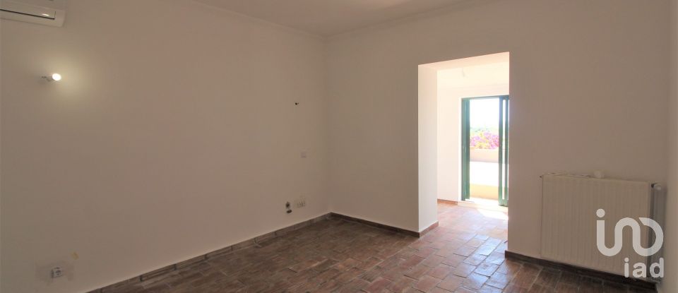 Moradia T3 em São Bartolomeu de Messines de 181 m²