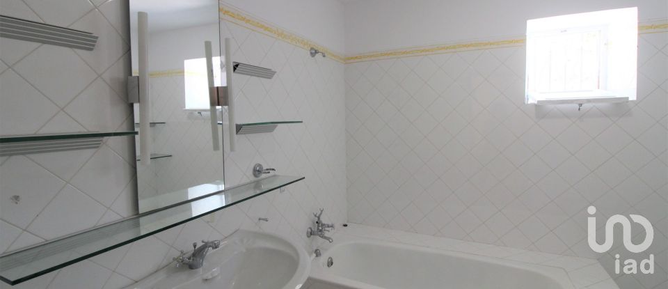 Moradia T3 em São Bartolomeu de Messines de 181 m²