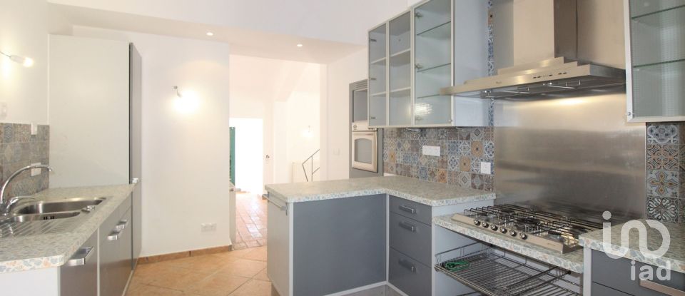 Moradia T3 em São Bartolomeu de Messines de 181 m²