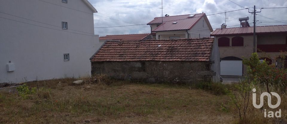 Terreno urbano em Guarda de 417 m²