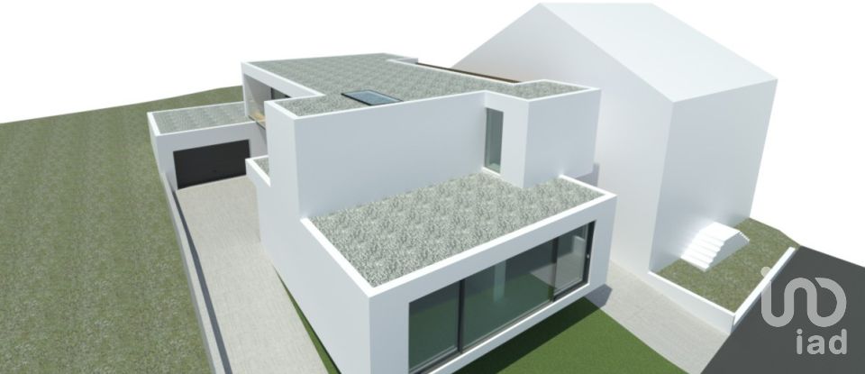 Terreno urbano em Guarda de 417 m²