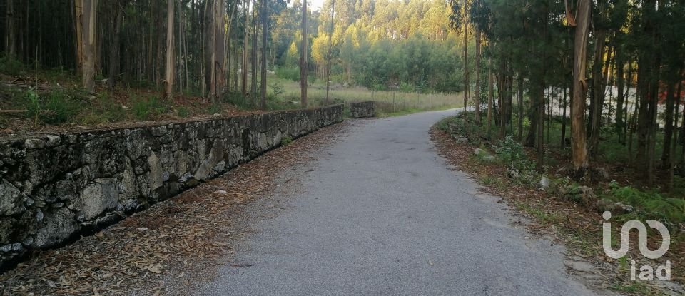 Terrain à bâtir à Cardielos e Serreleis de 882 m²