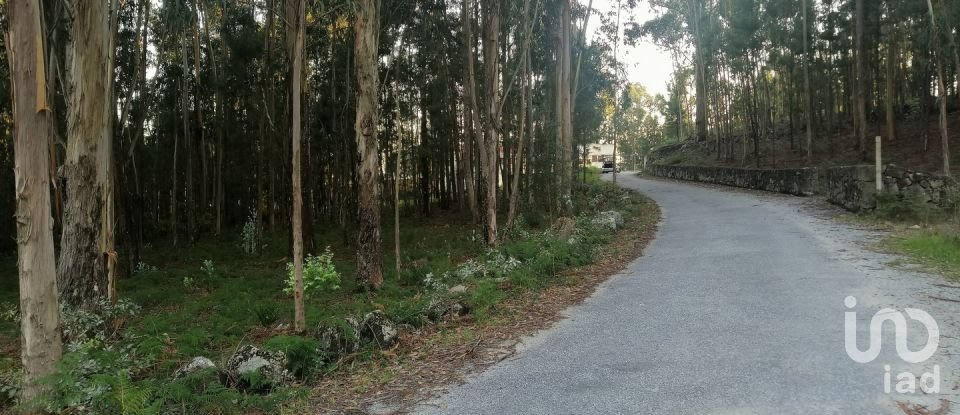 Terrain à bâtir à Cardielos e Serreleis de 882 m²