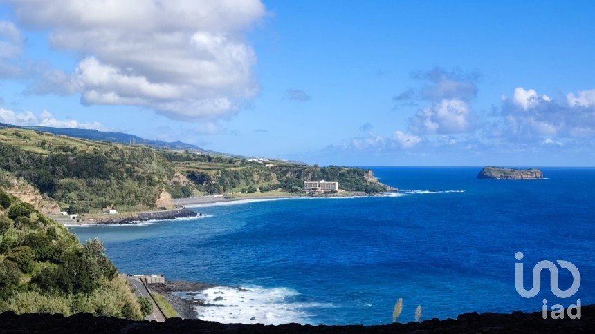 Terrain à Ribeira Chã de 4 820 m²