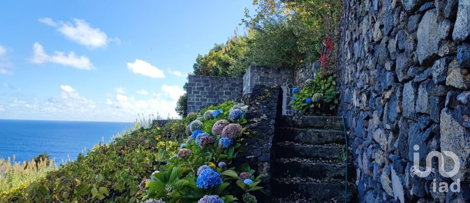 Terrain à Ribeira Chã de 4 820 m²