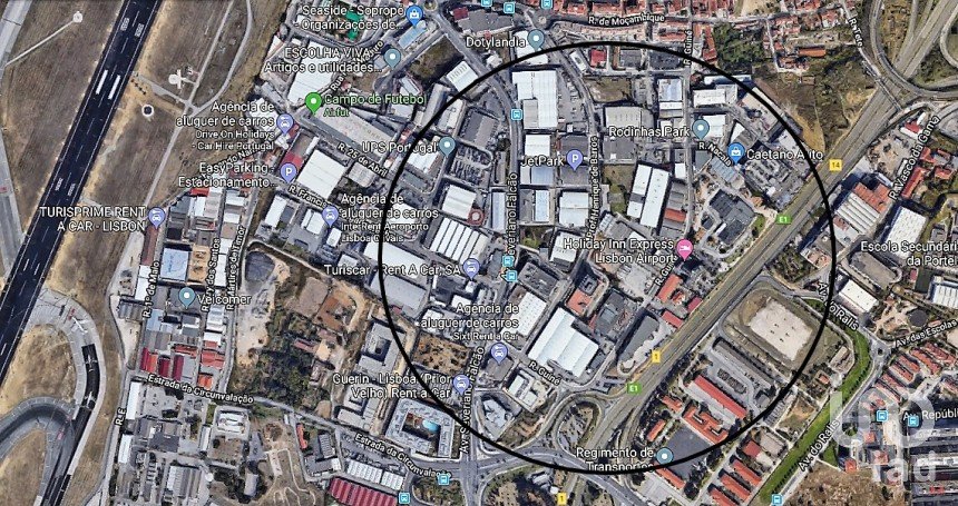 Terreno em Sacavém e Prior Velho de 4 006 m²