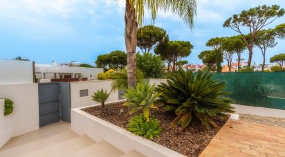 House T4 in Quarteira of 193 m²