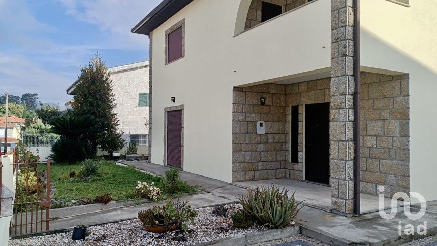 Traditional house T3 in Termas de São Vicente of 205 m²