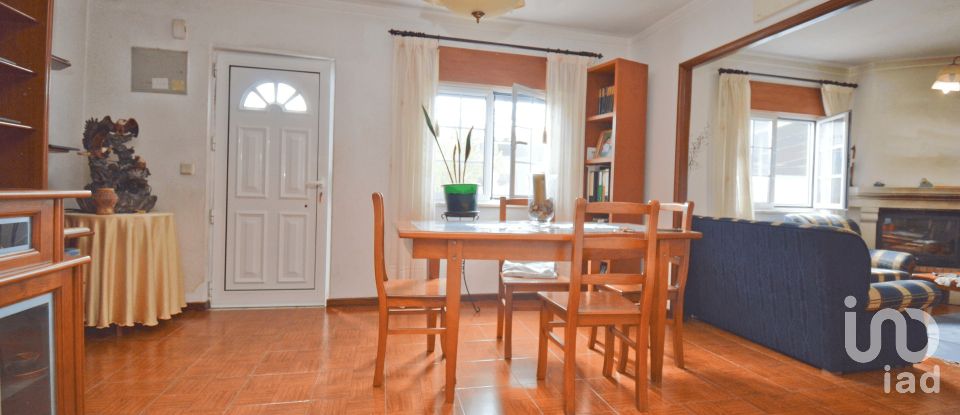 Maison de village T3 à Poiares (Santo André) de 177 m²