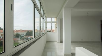 Apartment T3 in Carcavelos e Parede of 119 m²