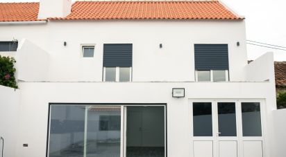 House T4 in Atouguia da Baleia of 143 m²