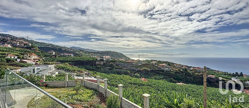 Lodge T5 in Ponta do Sol of 435 m²