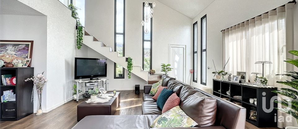 Lodge T5 in Ponta do Sol of 435 m²