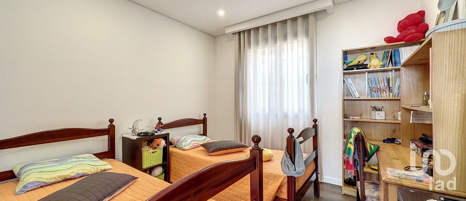 Lodge T5 in Ponta do Sol of 435 m²