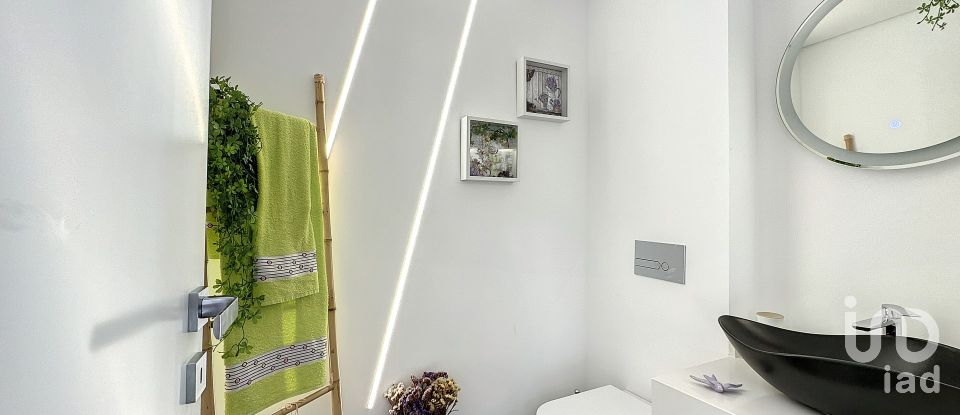 Lodge T5 in Ponta do Sol of 435 m²