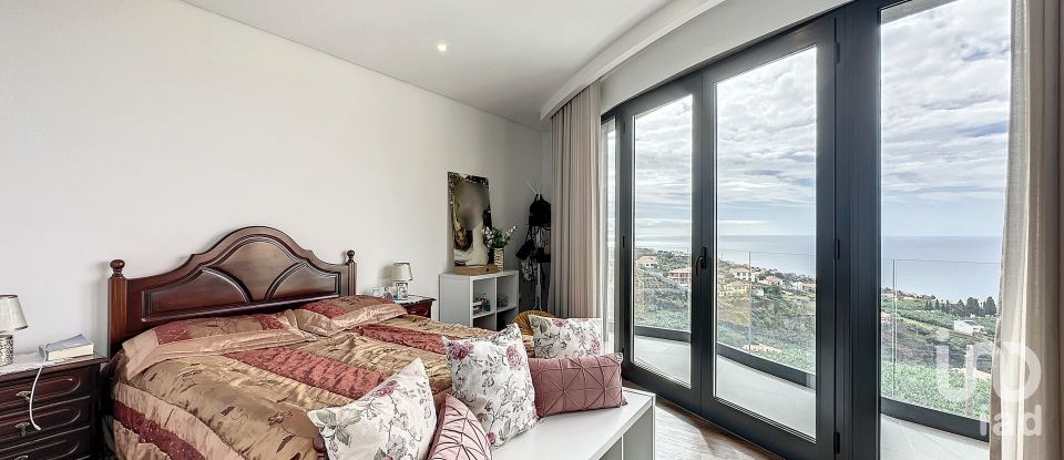 Lodge T5 in Ponta do Sol of 435 m²