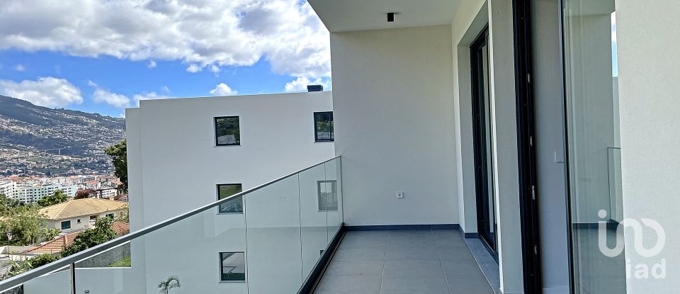 Apartment T2 in São Martinho of 108 m²