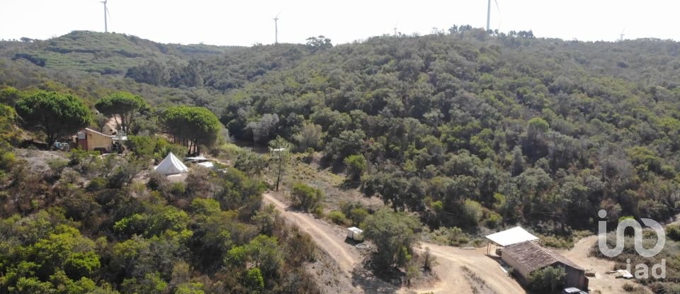 Terreno urbano em Bensafrim e Barão de São João de 303 162 m²