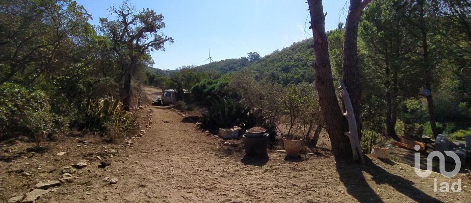 Terreno urbano em Bensafrim e Barão de São João de 303 162 m²