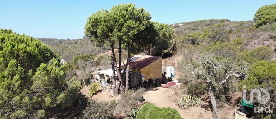 Terreno urbano em Bensafrim e Barão de São João de 303 162 m²