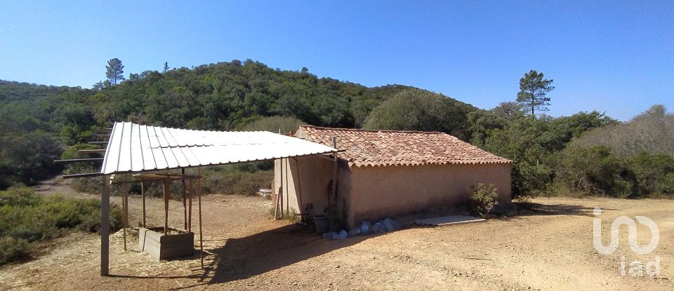 Terreno urbano em Bensafrim e Barão de São João de 303 162 m²