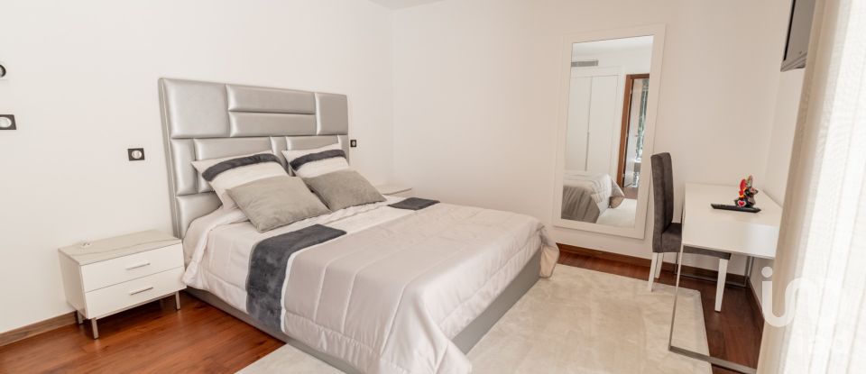 House T6 in Areosa of 290 m²