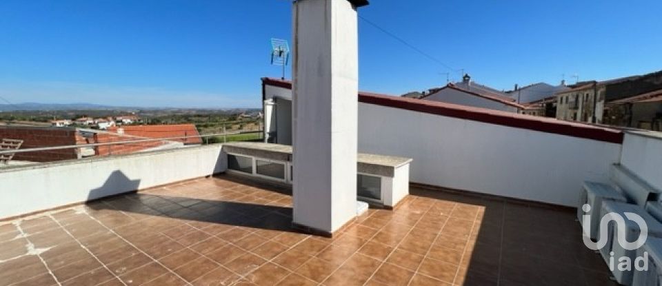 Maison de village T4 à Algoso, Campo de Víboras e Uva de 224 m²