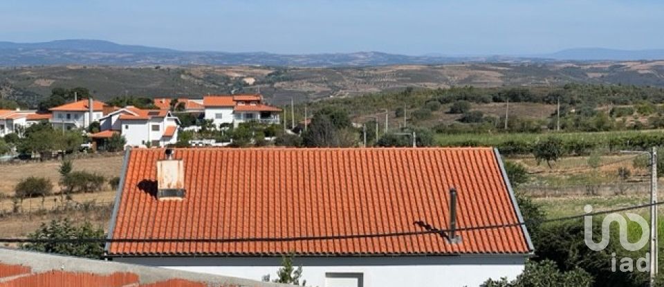 Maison de village T4 à Algoso, Campo de Víboras e Uva de 224 m²