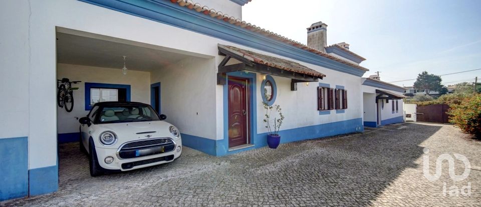 Moradia T3 em Sesimbra (Castelo) de 104 m²