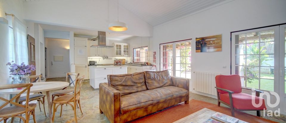 Moradia T3 em Sesimbra (Castelo) de 104 m²