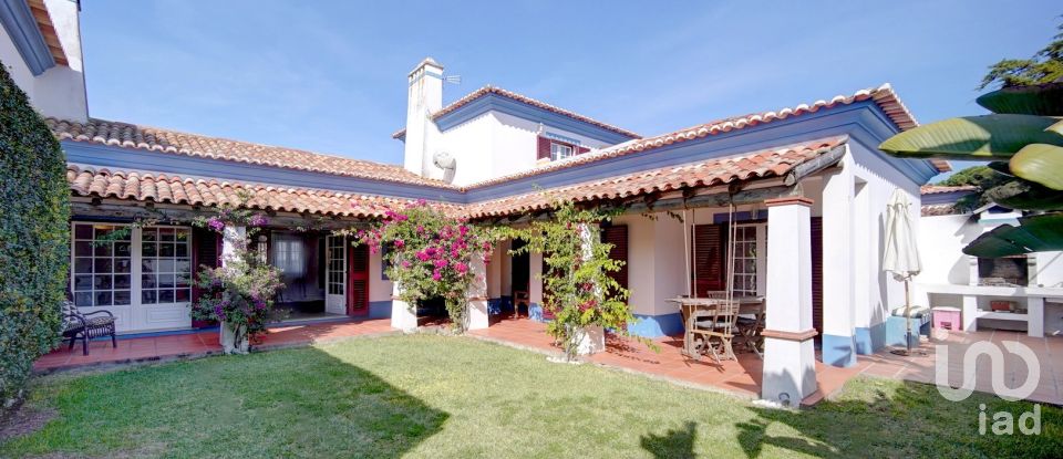 Moradia T3 em Sesimbra (Castelo) de 104 m²