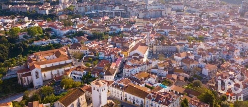 Land in Santarém (Marvila), Santa Iria Da Ribeira De Santarém, Santarém (São Salvador) E Santarém (São Nicolau) of 517 m²