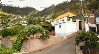 Maison T3 à Arco da Calheta de 146 m²
